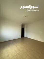  3 شقة للبيع في صافوط