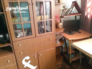 3 بوفيه مستعمل كبير  للصاله أو غرفة طعام 3 درف منفصلات
