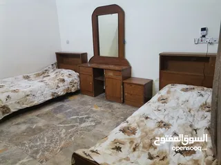  1 غرفة نوم شبابية خشبية صاج عراقية مستعمل بيع مستعجل السعر 400 وبيها مجال