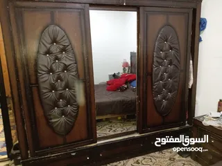  3 غرفه نوم ماشاء الله بحاله جيده بيعها بسبب السفر 250 دينار  بسعر حرق  قابل التفاوض للشرا