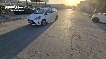  1 تويوتا يارس هايبرد  Toyota yaris hybrid