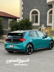  5 Volkswagen ID.3 PRO 2022 بحالة الزيرو بسعر مميز