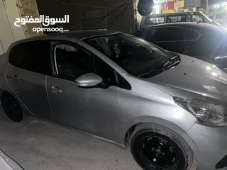  4 بيجو 208 موجودة برام الله