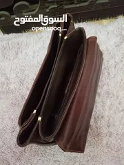  6 Valentino bag, 100% genuine leather, made in Italy  شنطة فالنتينو جلد اصلي طبيعي 100 ٪