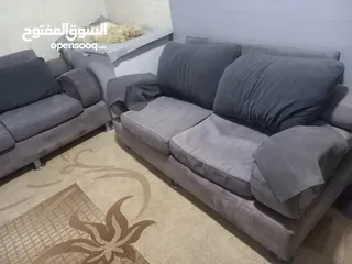  7 طقمين كنب  للبيع