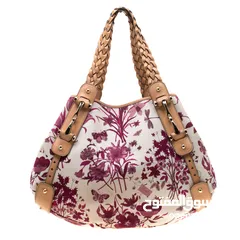  1 Gucci floral bag