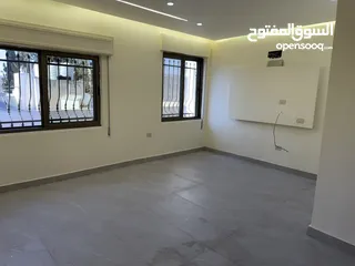  4 شقة صغيرة غرفتين الجندويل خلف فندق لارسا من المالك