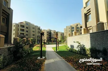  21 شقة للبيع كمبوند تاج سيتي التجمع الاول القاهرة الحديدة بالتقسيط