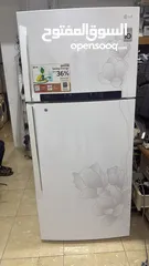  1 lg refrigerator for sale in working and good condition