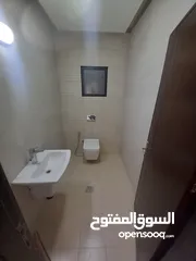  3 شقة فاخرة مع روف فاخر للبيع بسعر مغري