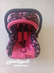  4 متفرقات اثاث و مستلزمات أطفال للبيع بسعر مغري