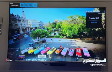  6 شاشة تلفزيون سامسونجsmart 4K Crystal UHD جديده