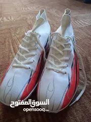  3 بوط كرة قدم