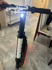  1 سكوتر شحن كهرباء