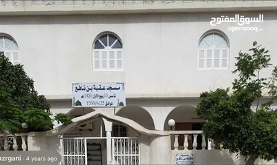  1 منزل للبيع في غوط الشعال بجانب مسجد عقبة بن نافع يسكن اربعة عائلات مفصولين