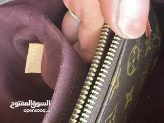  11 Montaigne leather handbag Good condition