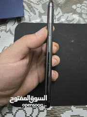  6 Iphone 11 Pro /like new (Not Used)ايفون 11 برو مستعمل نضيف جدا شبه جديد