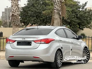  7 هونداي لانترا 2012 للبيع