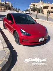  1 Tesla model 3