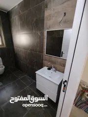  21 شقه مع حديقه للبيع