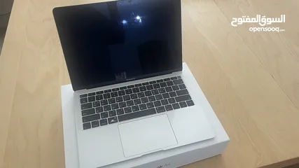  2 Apple MacBook Air 2018 Retina