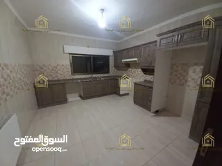  7 شقة مميزة - خلدا - 3نوم 1ماستر - 200م - قرب الخدمات العامة - موقع هادئ ومميز