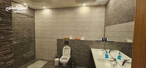  8 عمارة خاصه للبيع