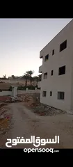  5 عمارة للبيع في الشواورة 3 طبقات  بسعر شقة  في اجمل موقع في الشواورة