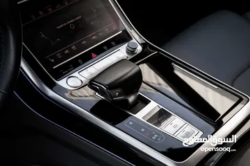  7 Audi Q8 55TFSI S-Line