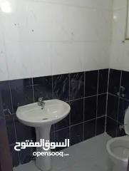  3 شقه للبيع عند مدرسه مريم بنت عمران
