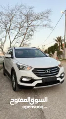  1 بحالة الوكالة hyundai santa fe  2016