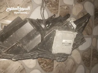  1 ضواو بريوس 2010 اوروبي مع محولاتهم شغلات ضو الجهه اليسار بده قزازه مطلوب فيهم 100  موجودات اربد الصر