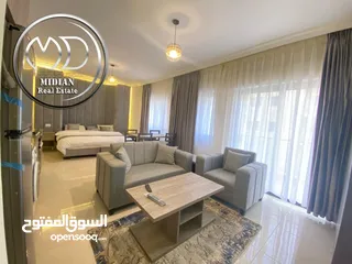  2 شقة مفروشة فاخرة للايجار في أجمل مواقع الجاردنز تشطيبات وديكورات فندقية اطلالة جميلة