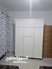  17 شقة مفروشة للإيجار – موقع حيوي ومريح في الحي الدبلوماسي
