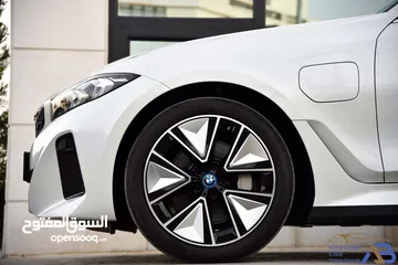 13 بي ام دبليو الفئة الثالثة i3 eDrive35L كهربائية بالكامل 2023 BMW i3 eDrive35L EV M Power Kit - Mid