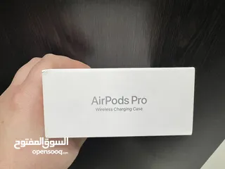  3 Apple AirPods Pro with Wireless Charging Case and Original EarTips ( only right earbud is working )