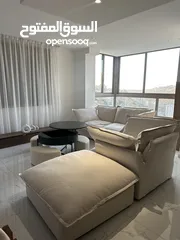  2 قعدة جديدة بلون البيج للبيع