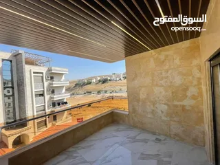  26 شقق فاخرة للبيع مساحات 184م