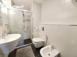  4 شقة للايجار في منطقة الدوار الرابع  ( Property 32740 )