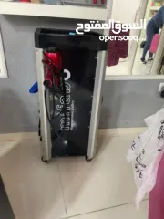  6 بيع اجهزة مركز عناية بشرة بسبب السفر