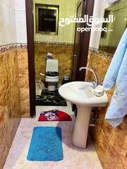  17 بيت مستقل للبيع
