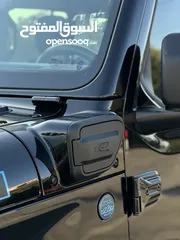  8 Jeeb rubicon hybrid جيب روبيكون هايبرد  فل اضافات  Plug in hybrid