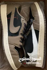  2 Travis Scott - Air Jordan 1 Low