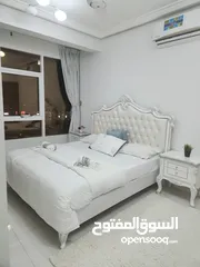  11 شقة "الجُمان" بوشر  بإطلالة ساحرة على  المدينة والبحر    Flat For daily rent, with a fantastic view