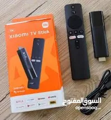  8 “ما تضيع وقتك بشاشة عادية... خليك Smart مع Xiaomi TV Stick – جهاز صغير بحجمه، كبير بإمكانياته