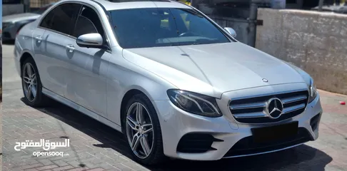  12 بحالة الوكالة  ++Mercedes Benz - E200 AMG - Full Option