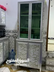  3 كاونتر مع معرضه نظيف