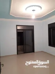  1 شقة مميزة للبيع بسعر لقطة