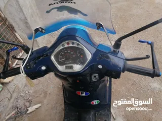  2 Zimota Vera 125cc scooter