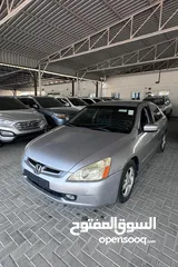  1 Honda Accord 2004 perfect condition